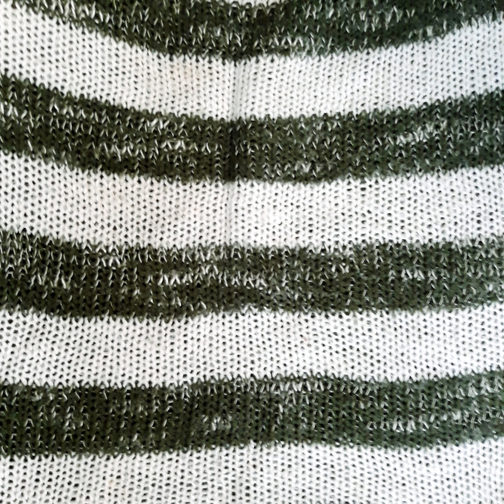 Wet Seal Green Stripe Cropped High Low Sweater Size Large - Picture 4 of 7